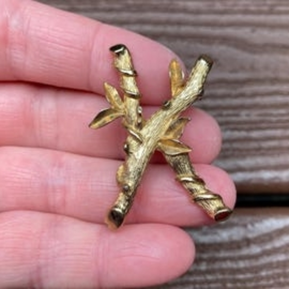 Sarah Coventry Vintage Brooch Letter K Initial 1970s